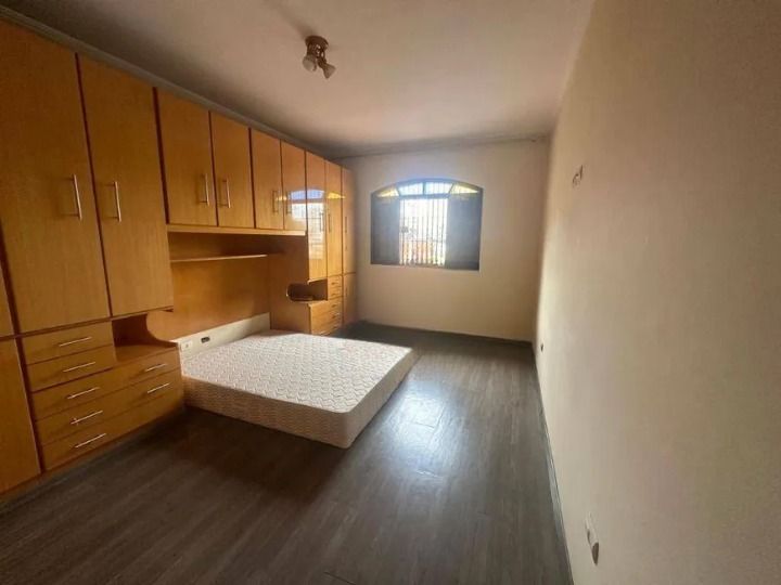 Sobrado à venda e aluguel com 3 quartos, 131m² - Foto 2