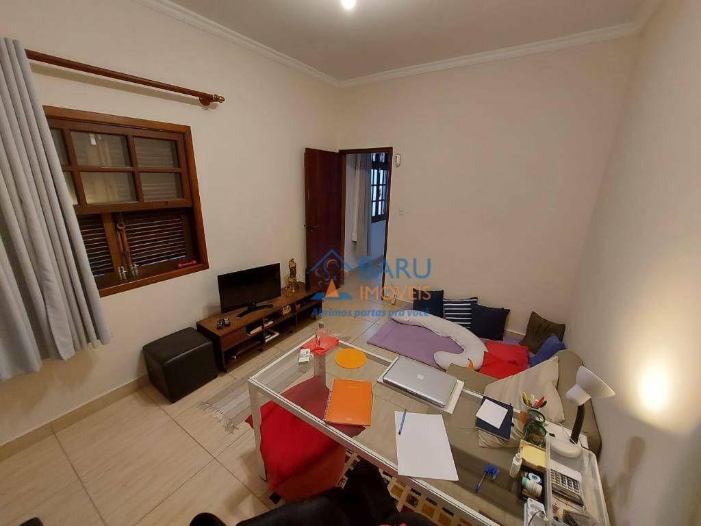 Casa à venda e aluguel com 3 quartos, 200m² - Foto 15