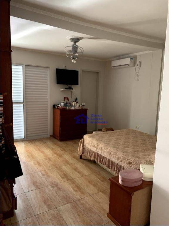 Sobrado à venda com 4 quartos, 220m² - Foto 34