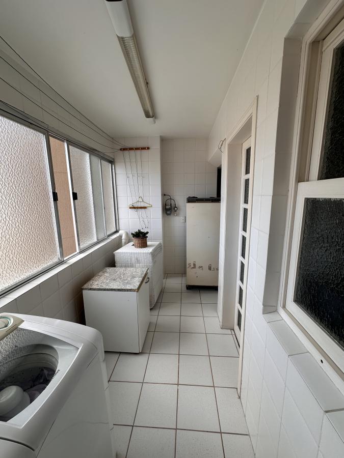 Apartamento à venda com 3 quartos, 156m² - Foto 10