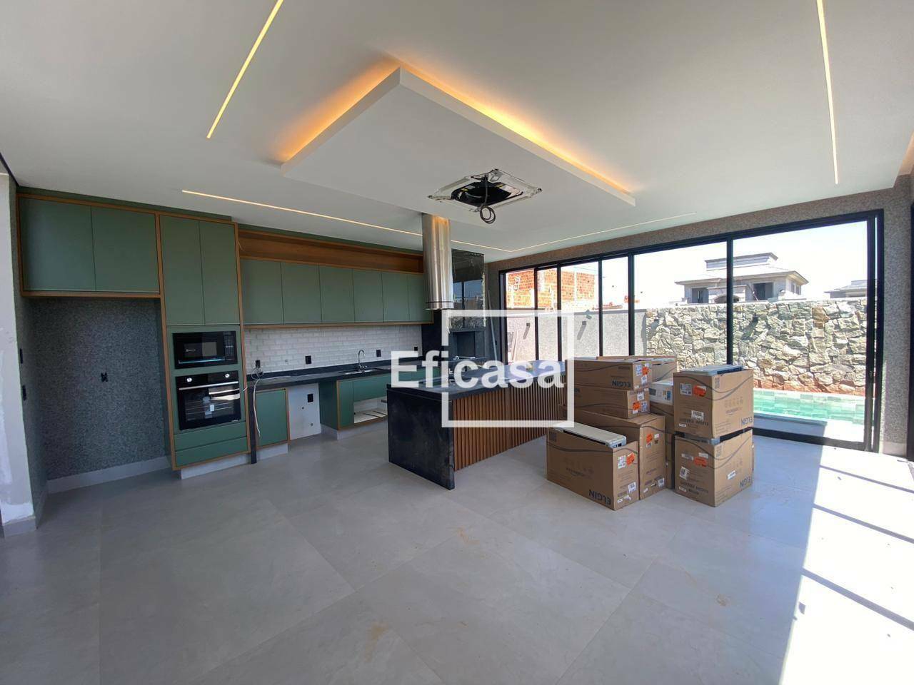 Casa de Condomínio à venda com 4 quartos, 318m² - Foto 3