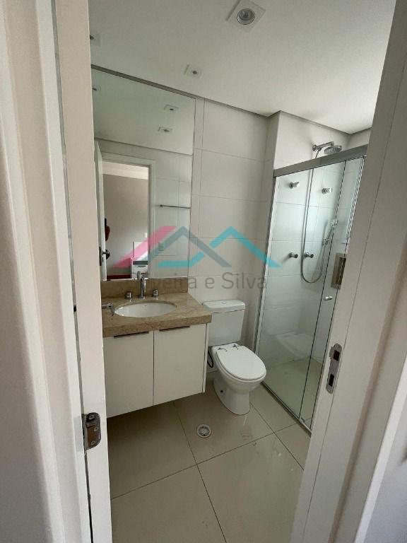 Apartamento para alugar com 3 quartos, 182m² - Foto 11