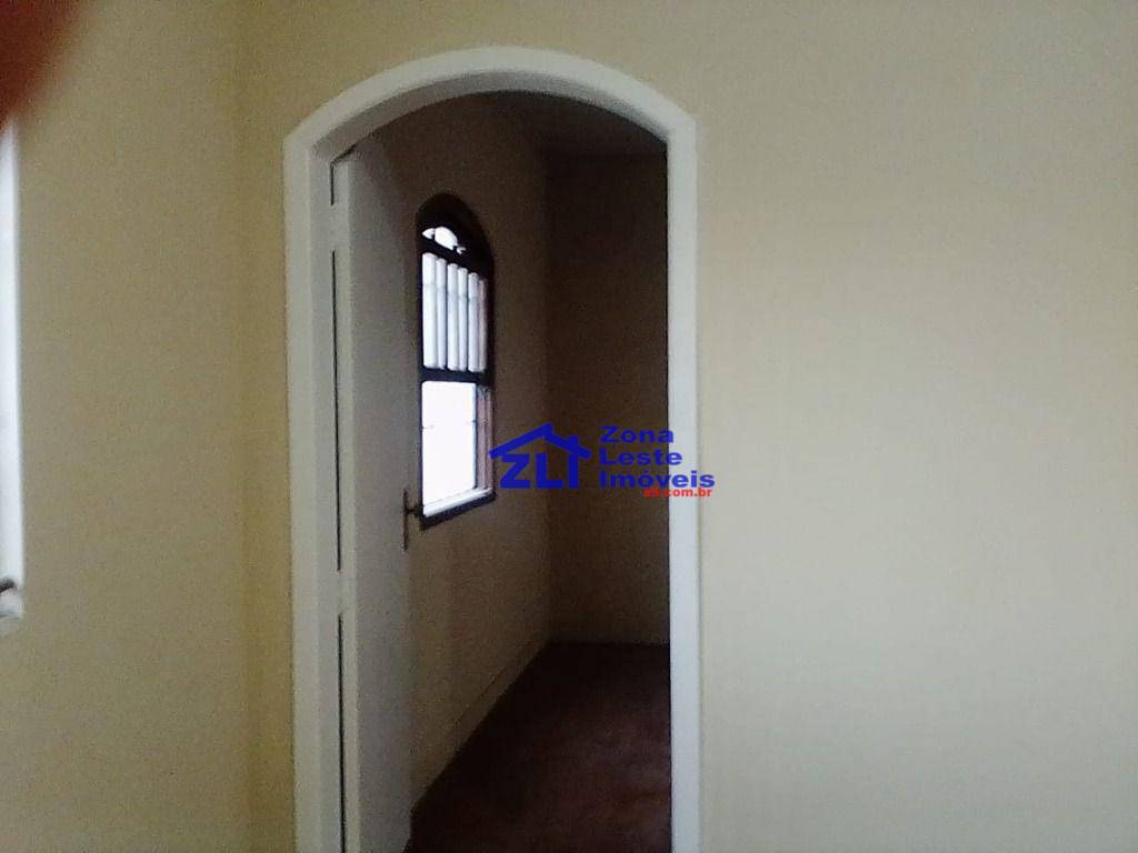 Casa para alugar com 3 quartos, 200m² - Foto 37