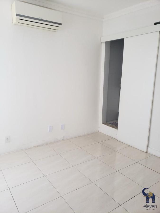 Apartamento à venda com 3 quartos, 90m² - Foto 3