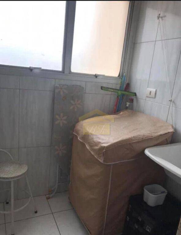 Apartamento à venda com 2 quartos, 58m² - Foto 19