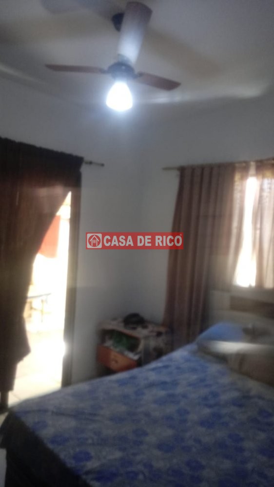 Casa à venda com 3 quartos, 68m² - Foto 3