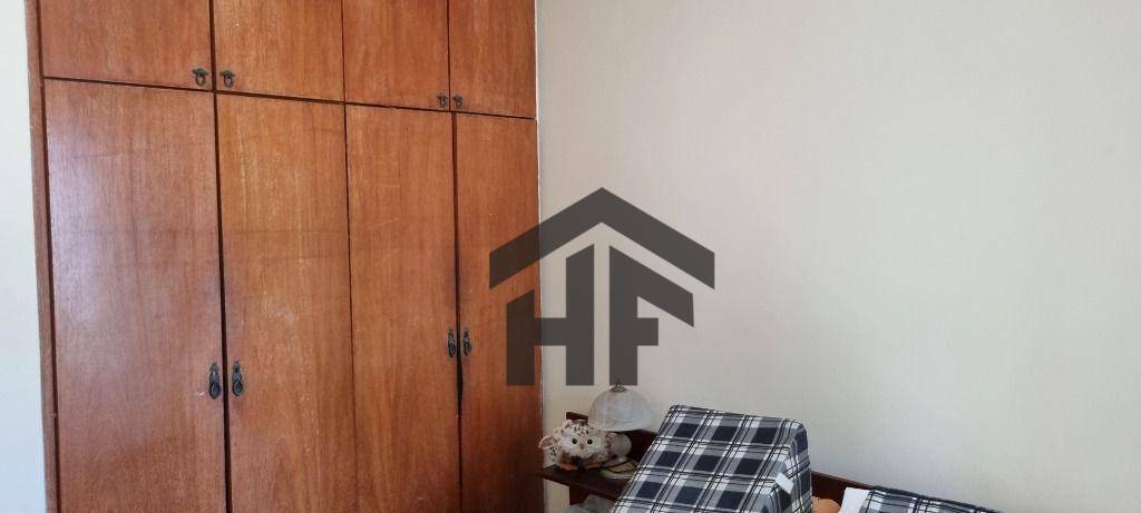 Apartamento à venda com 3 quartos, 140m² - Foto 8