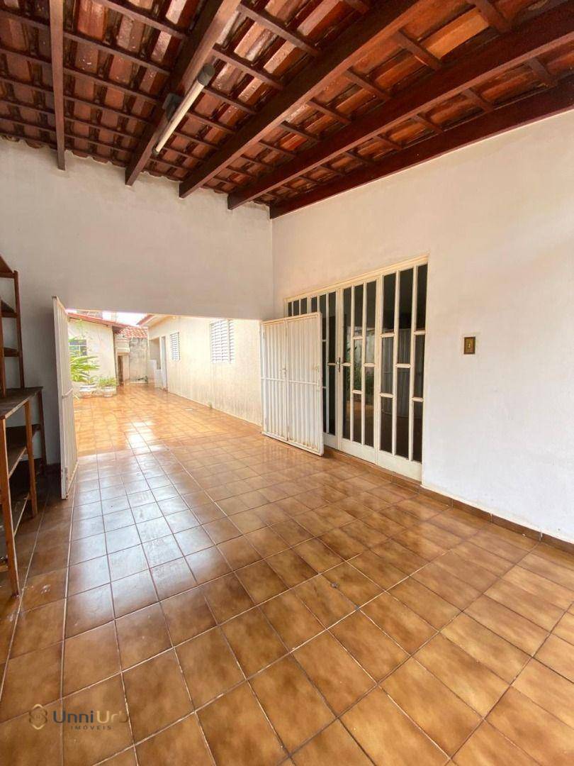 Casa, 3 quartos, 80 m² - Foto 1
