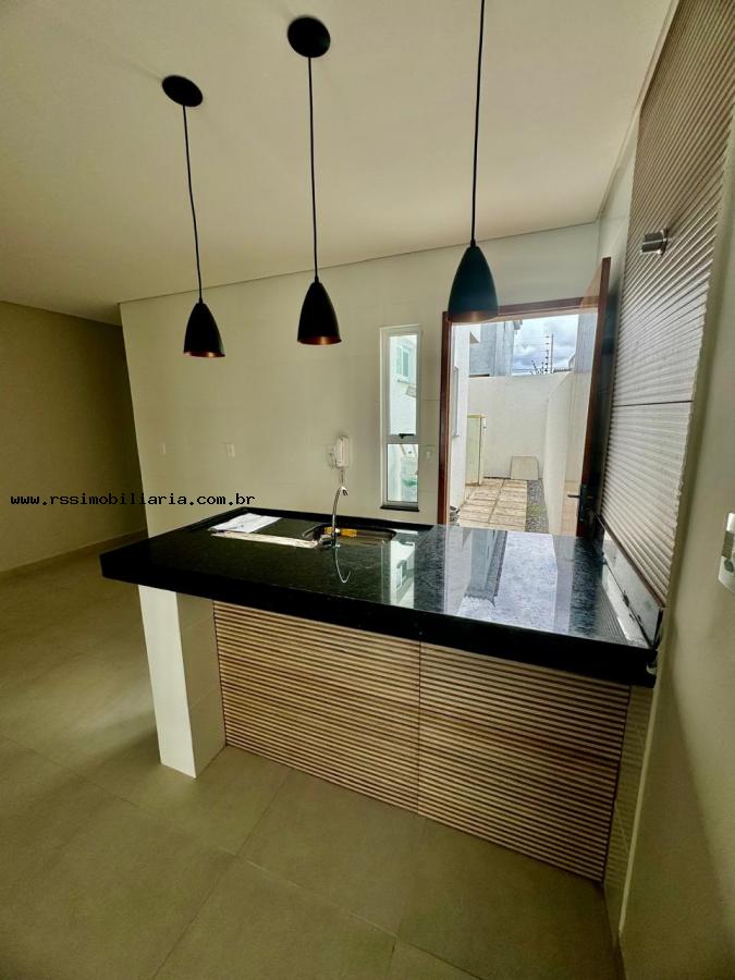 Casa à venda com 2 quartos, 56m² - Foto 7