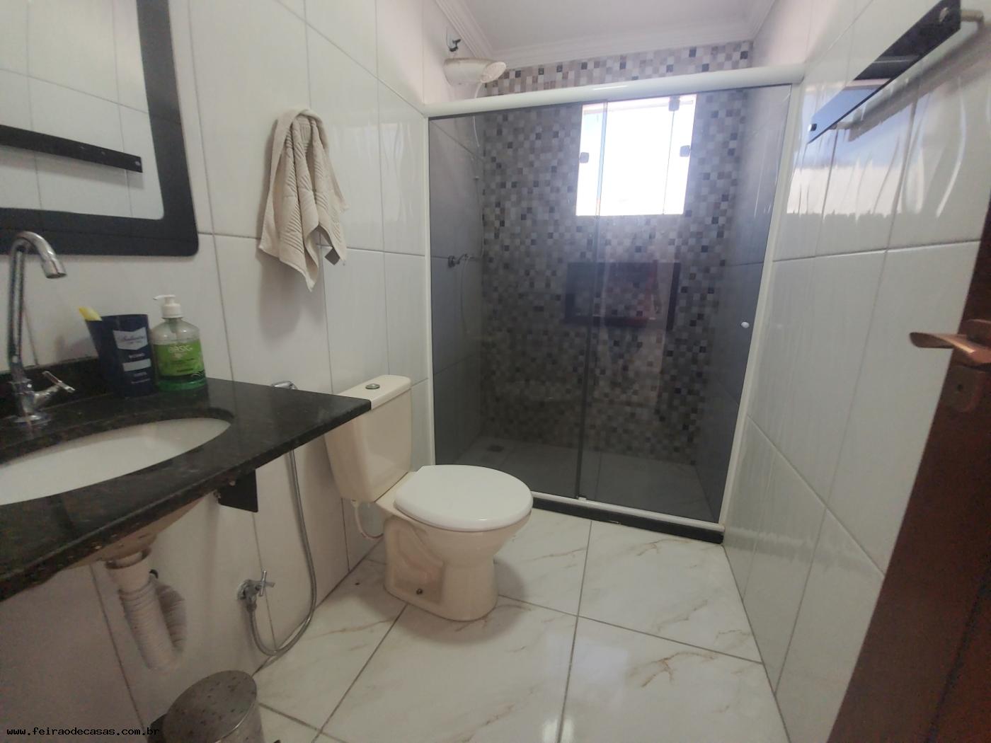 Casa à venda com 3 quartos, 200m² - Foto 15