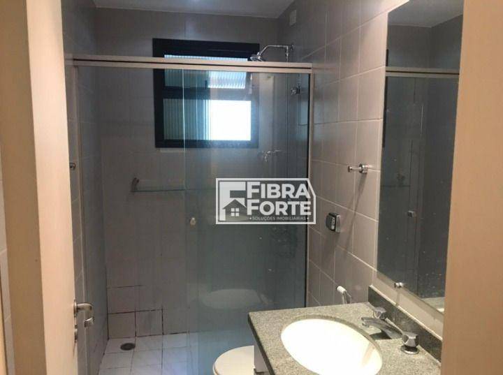 Apartamento à venda com 3 quartos, 161m² - Foto 19