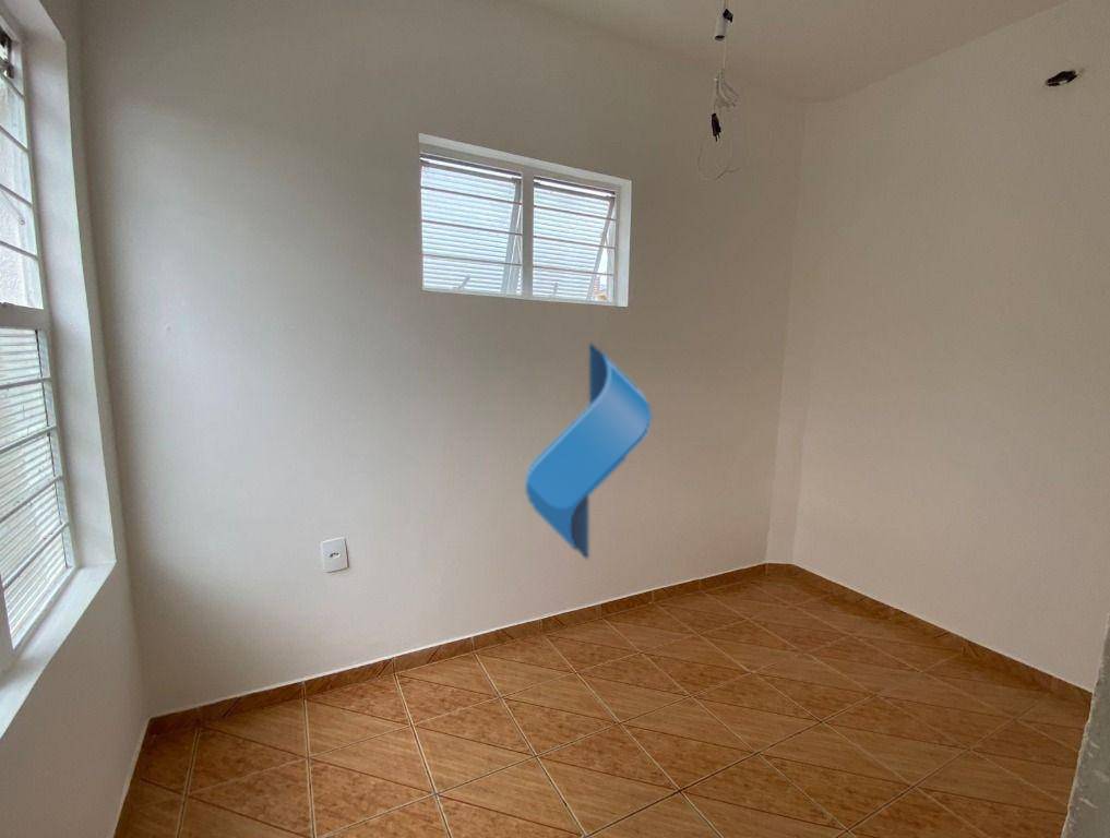 Casa à venda com 5 quartos, 292m² - Foto 9