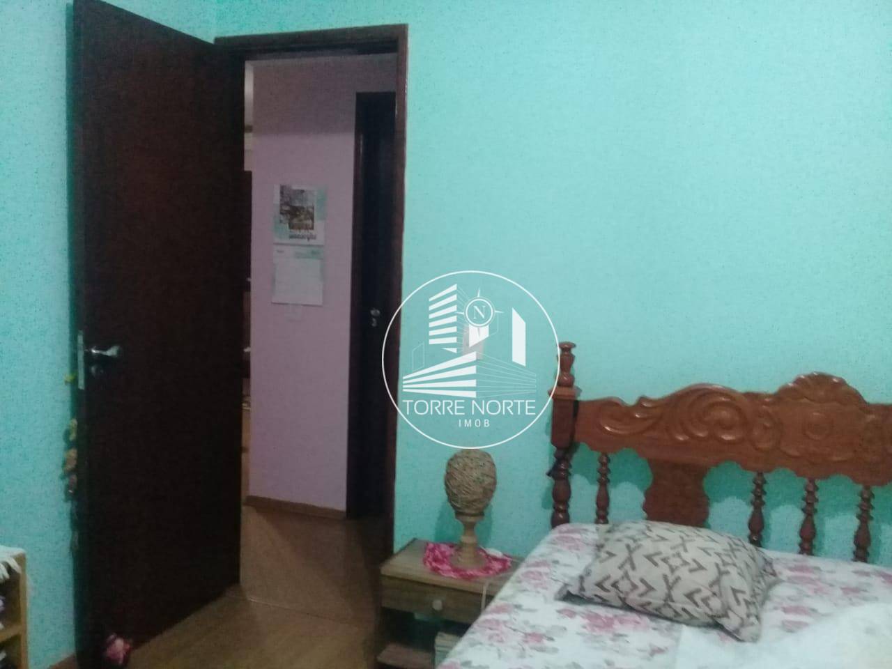 Apartamento à venda com 2 quartos, 62m² - Foto 2