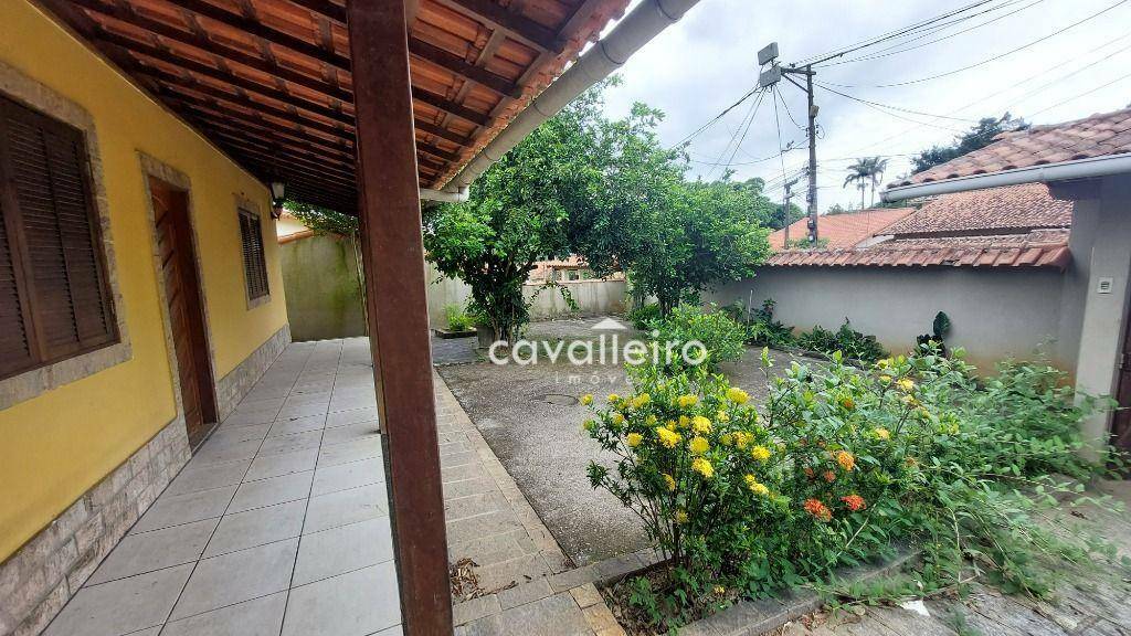 Casa à venda com 3 quartos, 280m² - Foto 2