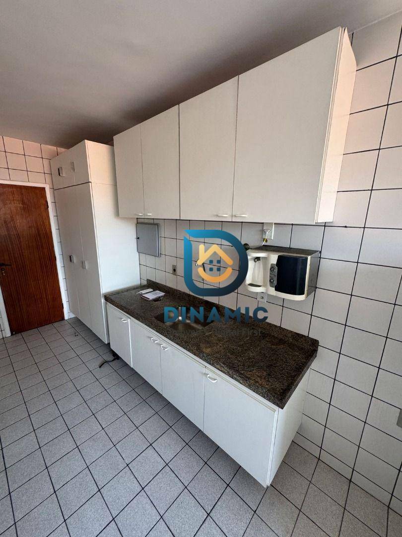 Apartamento à venda com 3 quartos, 125m² - Foto 23