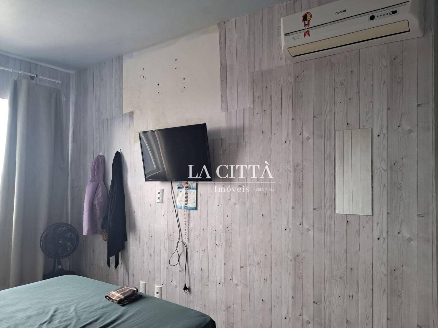 Apartamento à venda com 2 quartos, 61m² - Foto 14