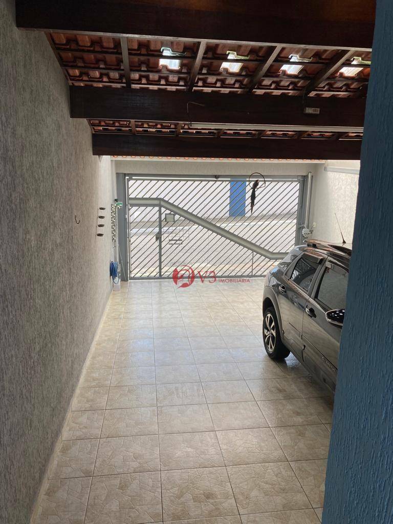 Sobrado à venda com 4 quartos, 179m² - Foto 4