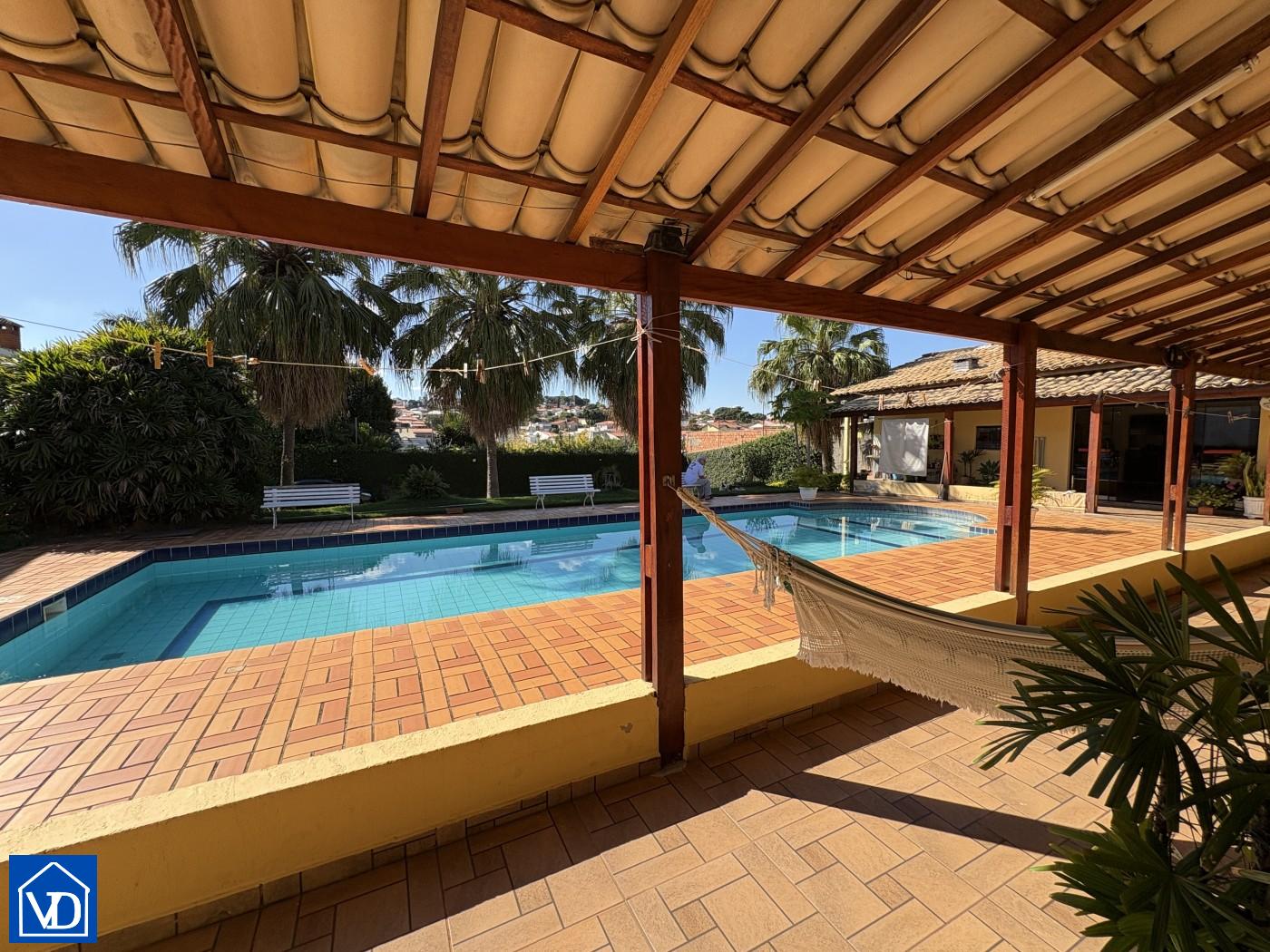 Chácara à venda com 2 quartos, 233m² - Foto 28