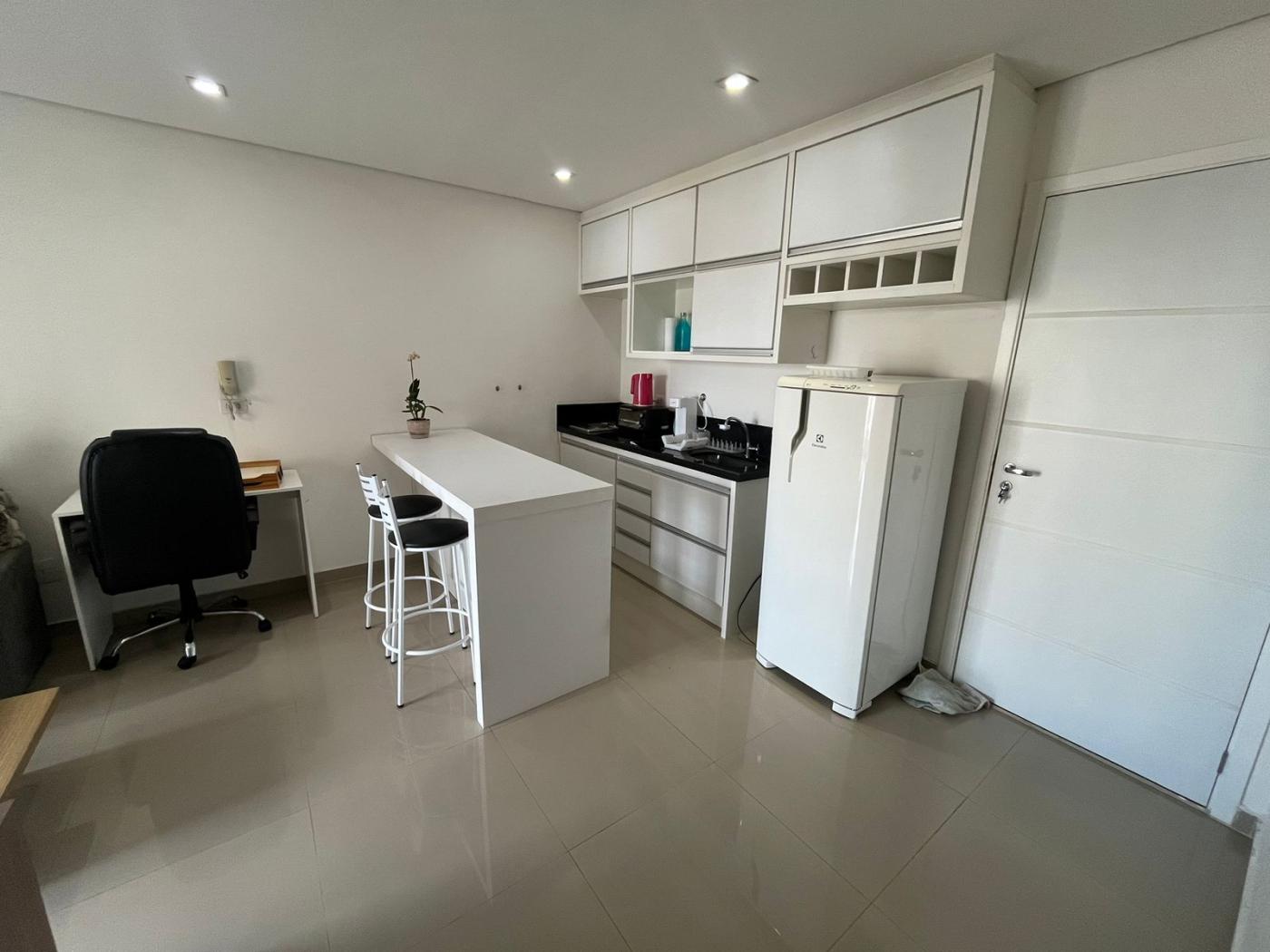 Apartamento para alugar com 1 quarto, 34m² - Foto 12