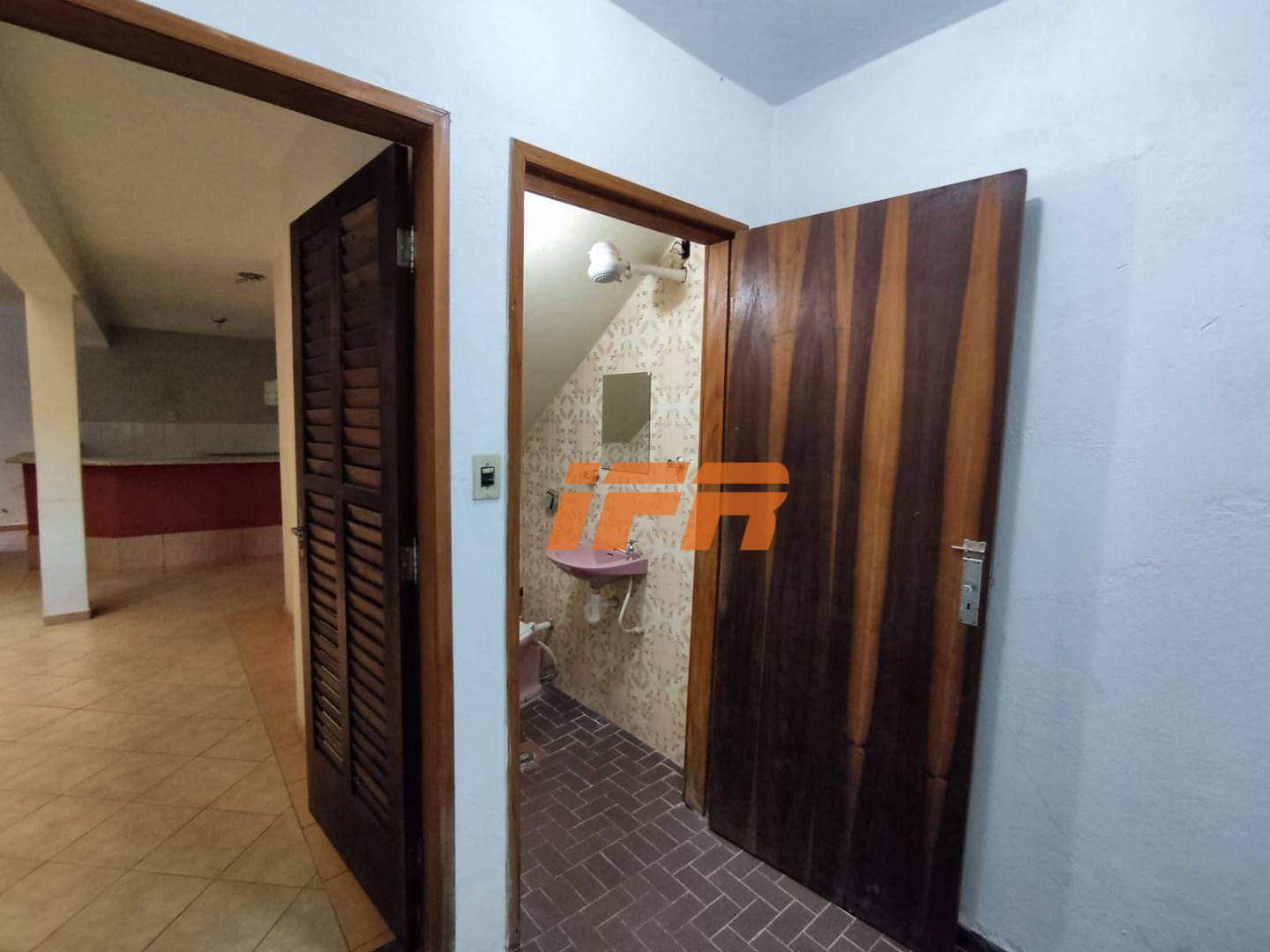 Sobrado à venda com 4 quartos, 400m² - Foto 53