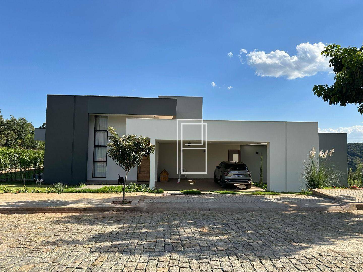 Casa à venda com 3 quartos, 381m² - Foto 7