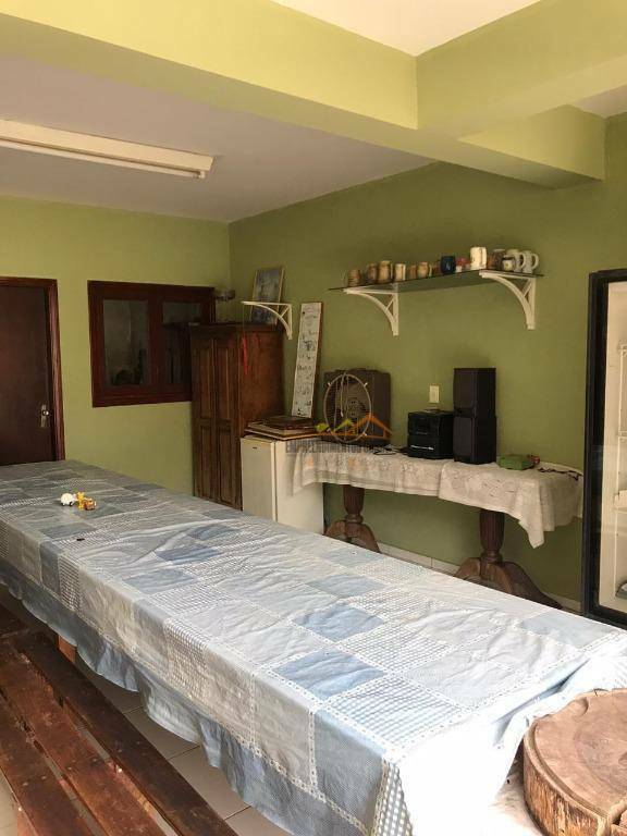 Casa de Condomínio à venda com 4 quartos, 247m² - Foto 25