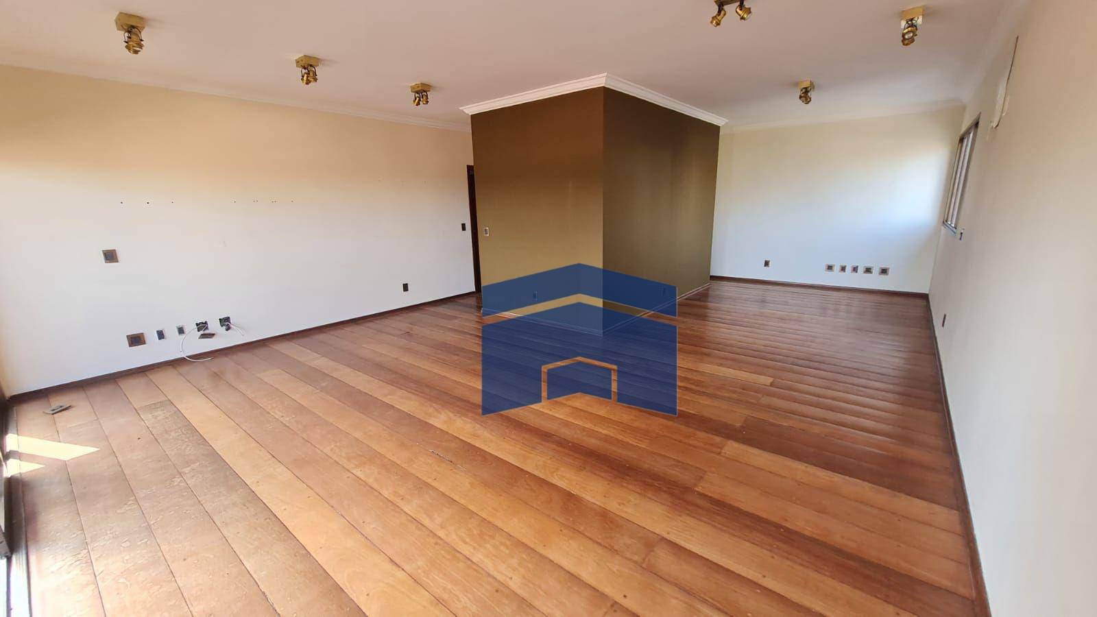 Apartamento à venda com 3 quartos, 170m² - Foto 6