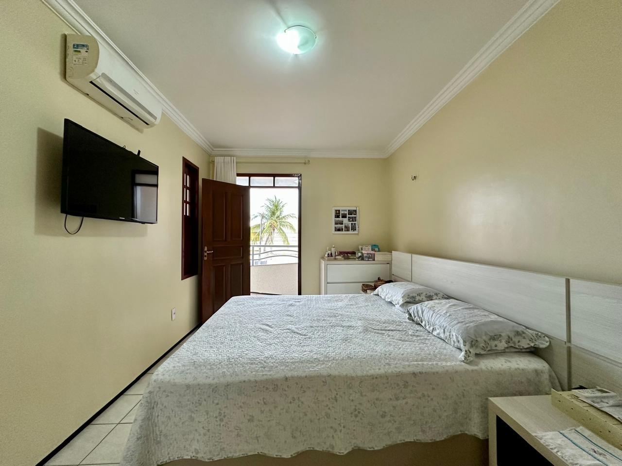 Casa à venda com 4 quartos, 192m² - Foto 13