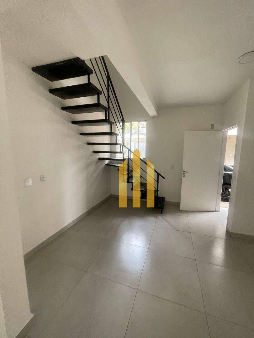 Sobrado para alugar com 2 quartos, 70m² - Foto 17