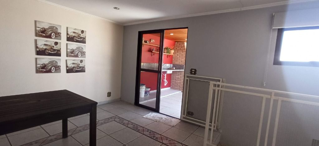 Apartamento para alugar com 3 quartos, 140m² - Foto 52