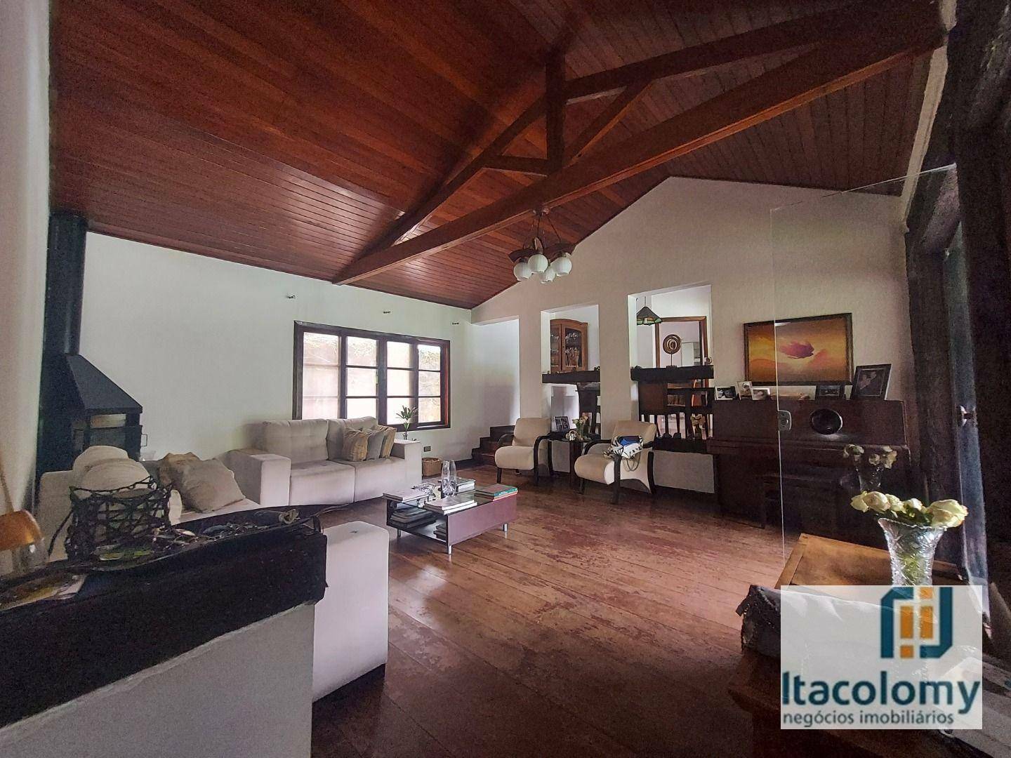 Casa de Condomínio à venda com 4 quartos, 450m² - Foto 3