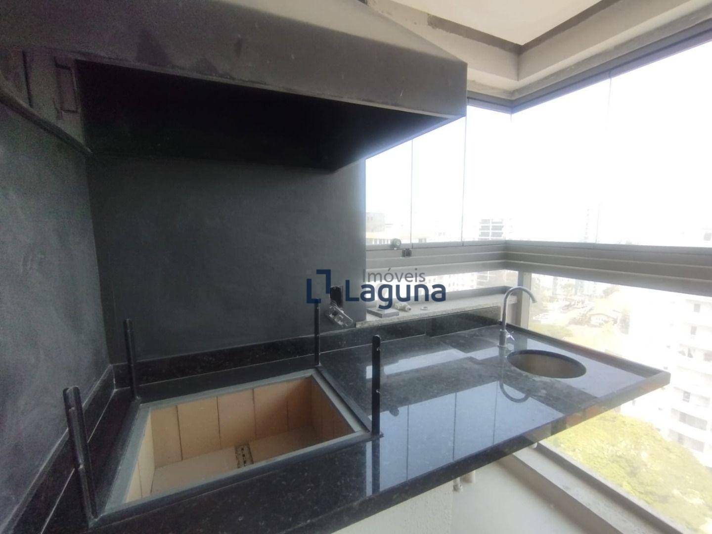 Apartamento à venda com 2 quartos, 68m² - Foto 3