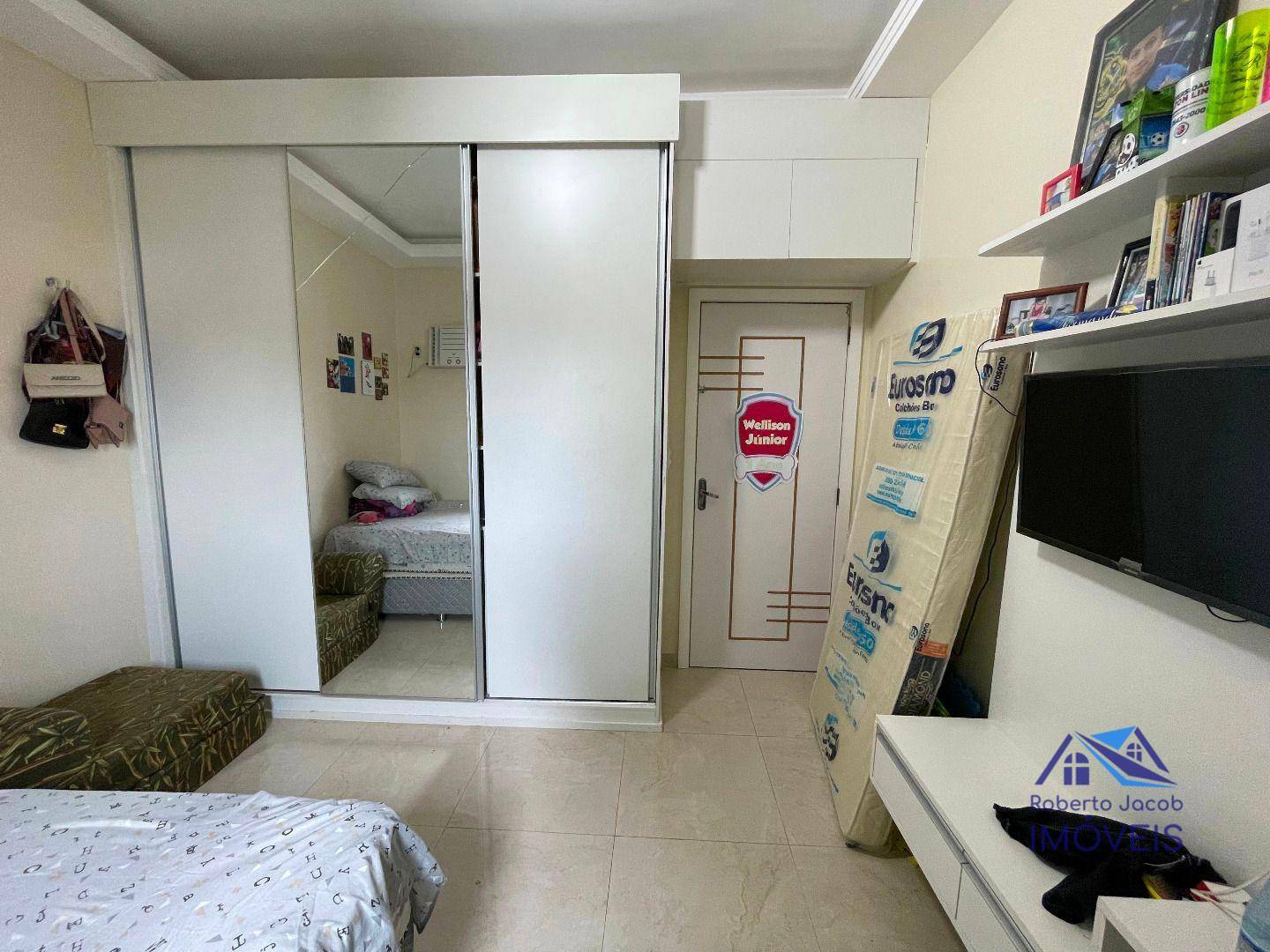 Casa à venda com 2 quartos, 200m² - Foto 5