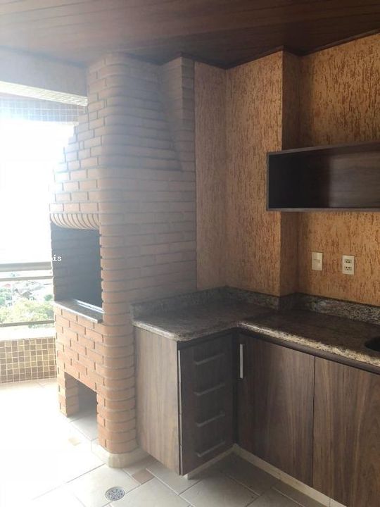 Apartamento à venda com 4 quartos, 203m² - Foto 8