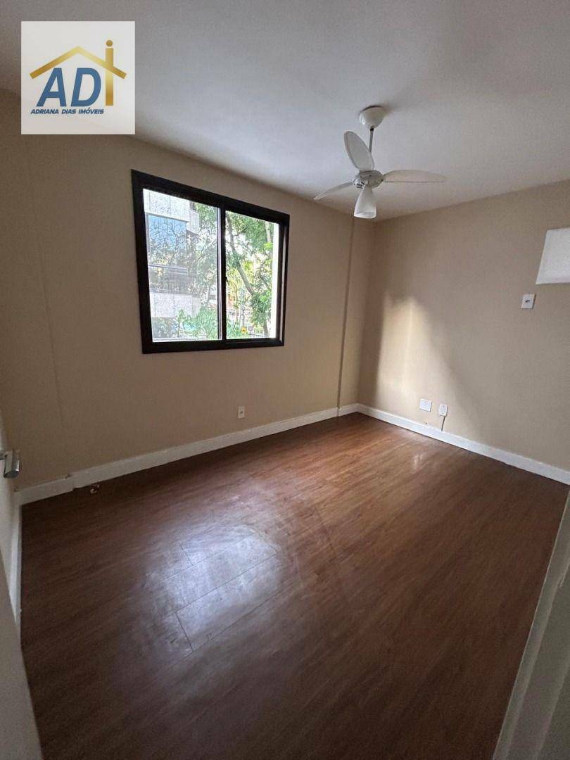 Apartamento para alugar com 3 quartos, 110m² - Foto 18