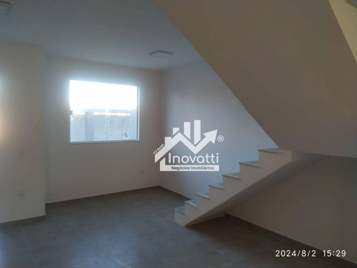 Casa à venda com 2 quartos, 70m² - Foto 10