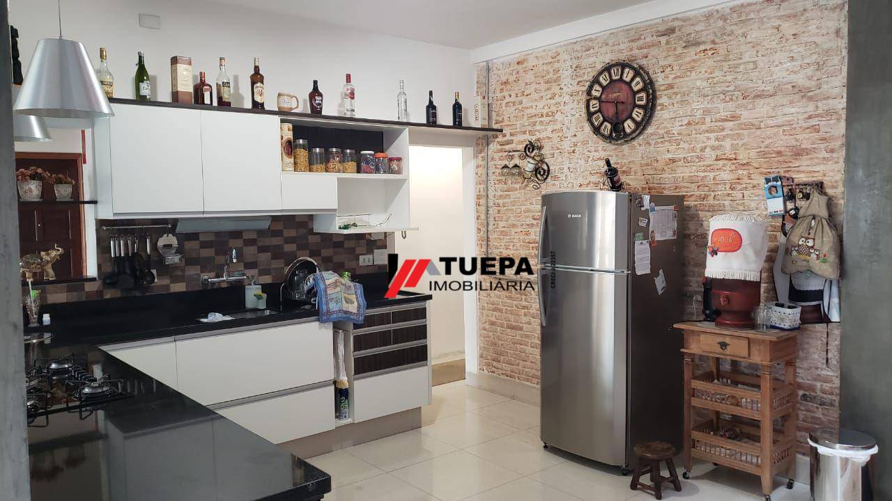 Casa à venda com 3 quartos, 231m² - Foto 22