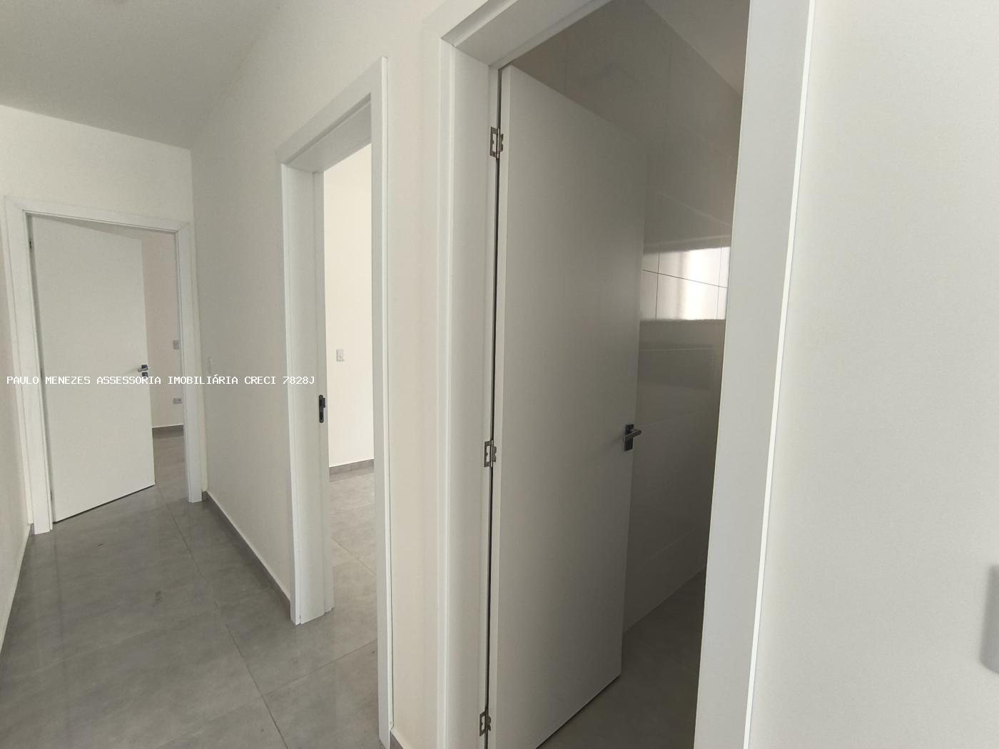 Casa à venda com 2 quartos, 128m² - Foto 19