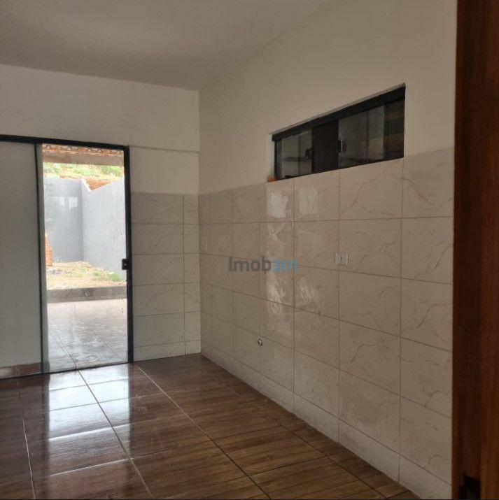 Casa à venda com 2 quartos, 109m² - Foto 5