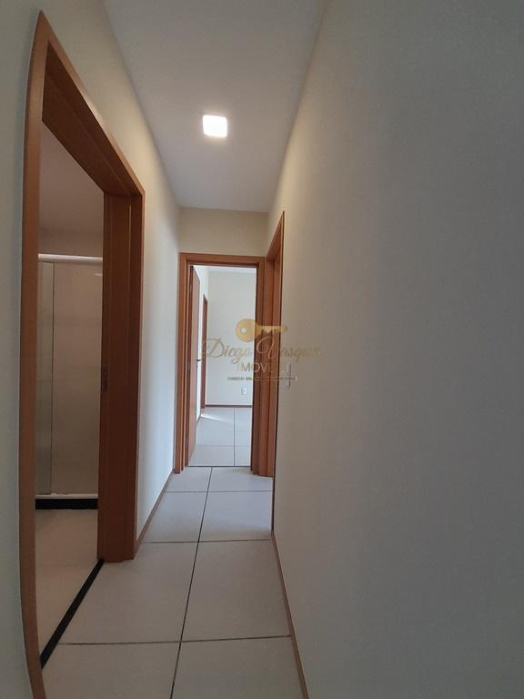 Apartamento à venda com 2 quartos, 67m² - Foto 4