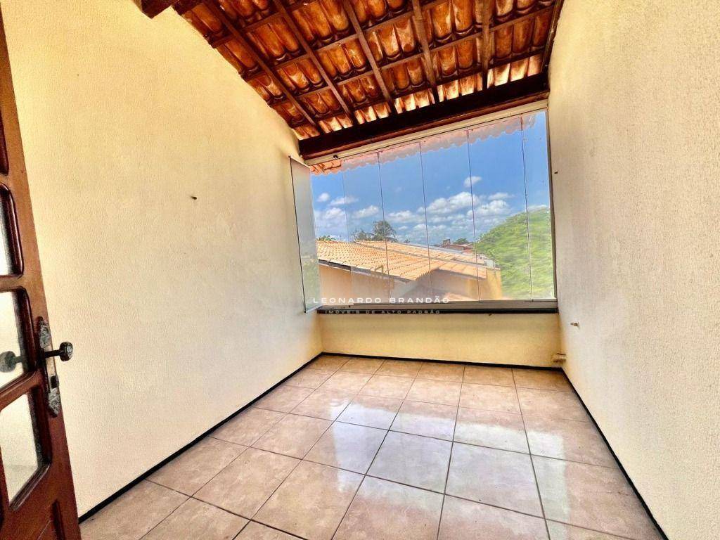 Casa à venda com 9 quartos, 521m² - Foto 21