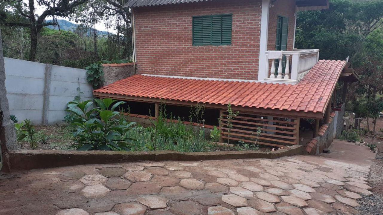 Chácara à venda com 2 quartos, 100m² - Foto 1