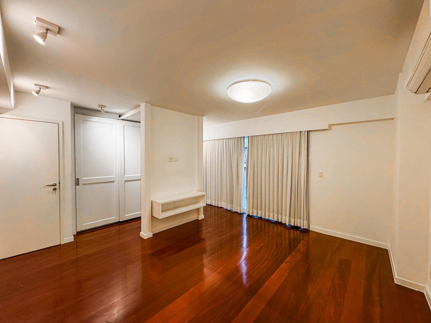 Apartamento à venda com 3 quartos, 199m² - Foto 44