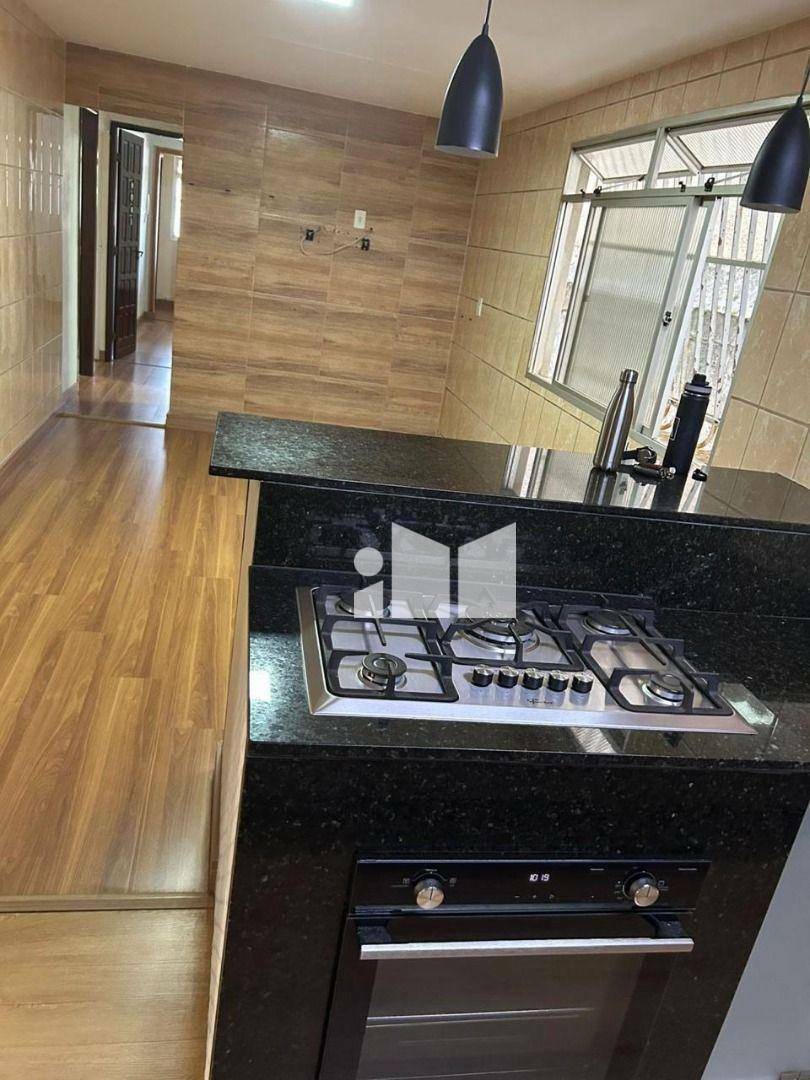 Casa de Condomínio à venda com 4 quartos, 214m² - Foto 9