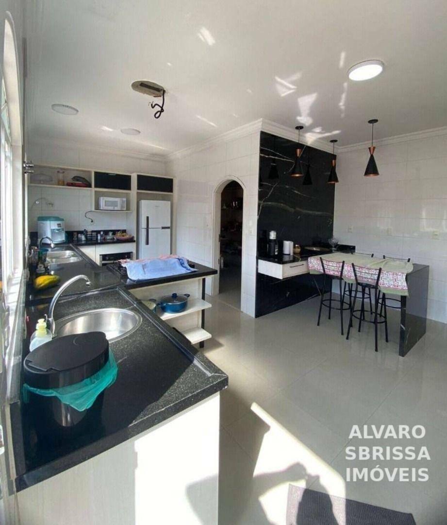 Casa à venda e aluguel com 4 quartos, 700m² - Foto 30