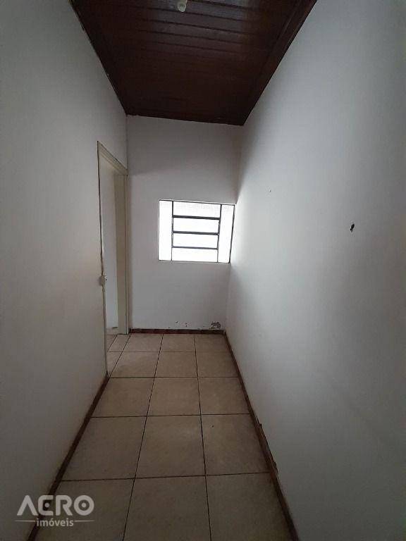 Casa à venda com 2 quartos, 90m² - Foto 21