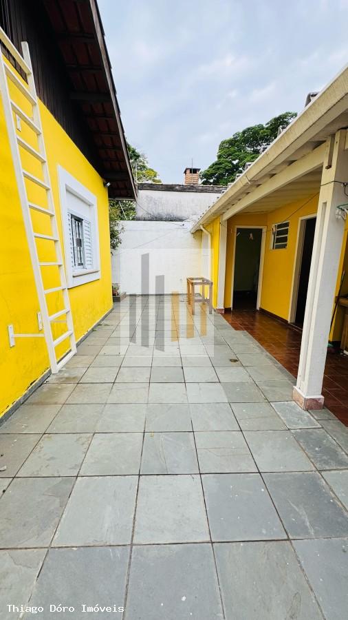 Casa à venda com 2 quartos, 260m² - Foto 6