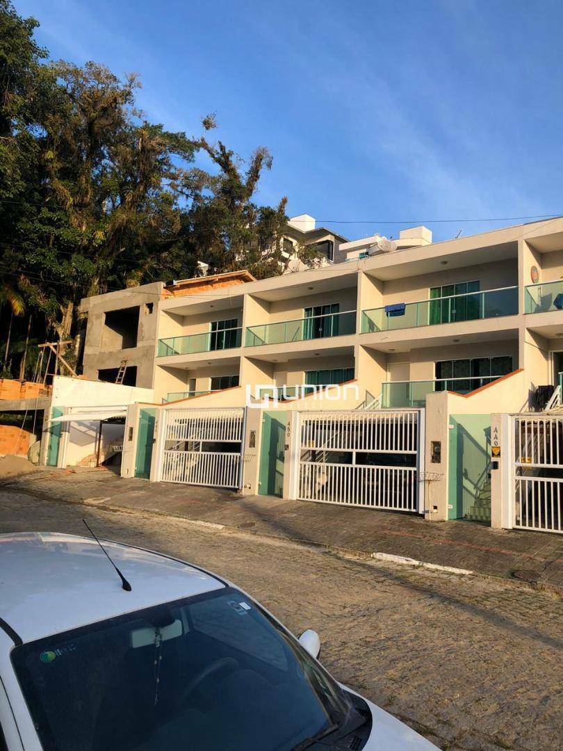 Sobrado à venda com 3 quartos, 166m² - Foto 1