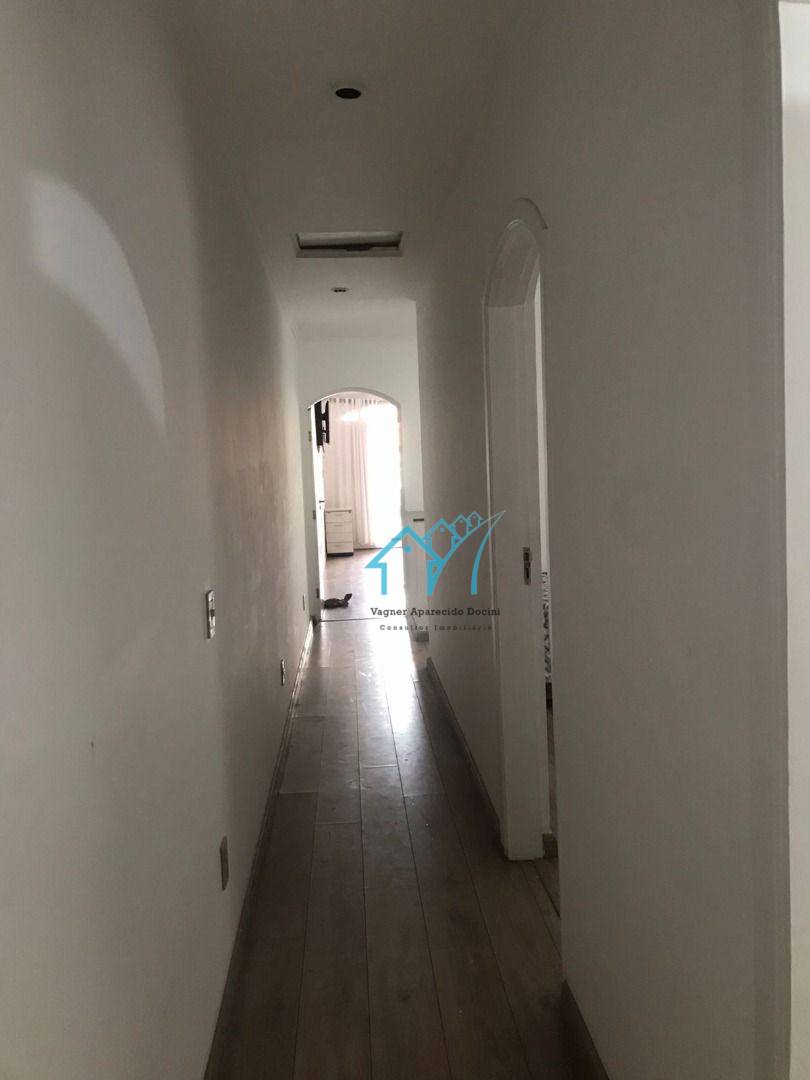 Sobrado à venda com 3 quartos, 211M2 - Foto 19