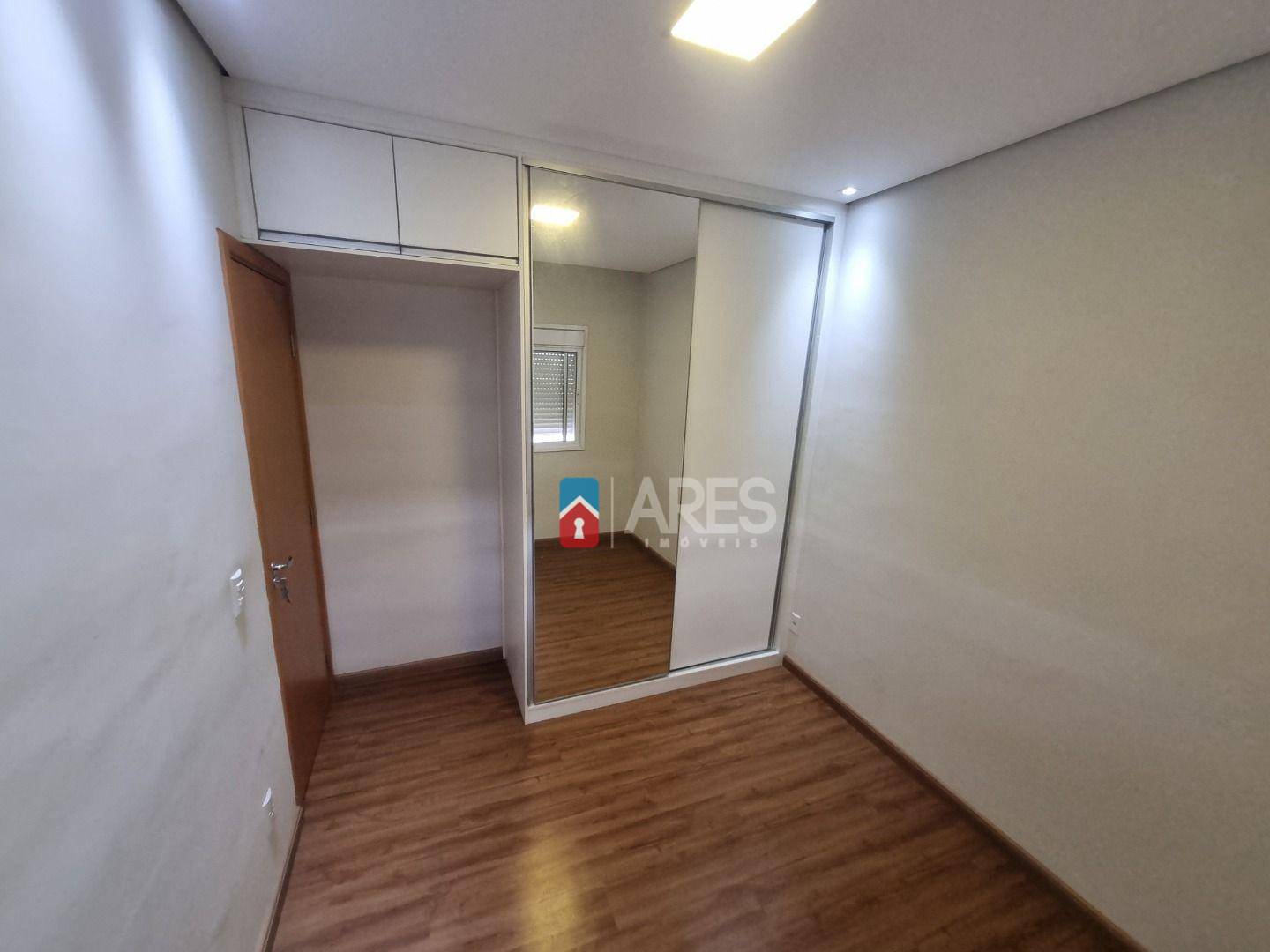 Apartamento à venda com 3 quartos, 81m² - Foto 14